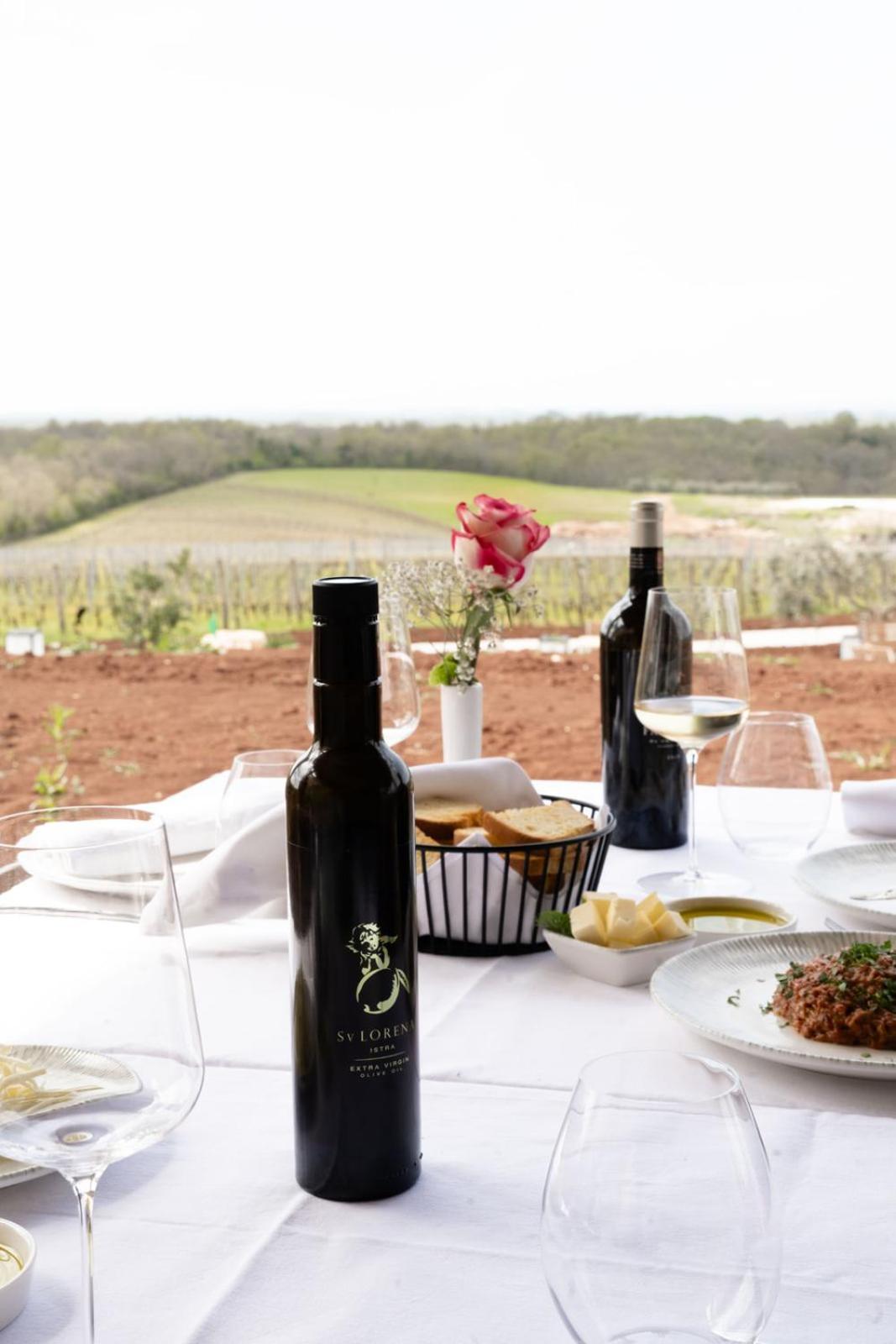 Saints Hills Cantina Visnjan Bagian luar foto